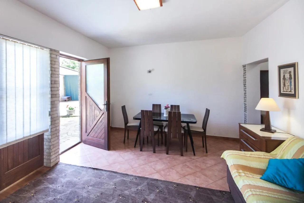 Apartments Kosovka 1398 Pjescana Uvala 0*,  Croatia